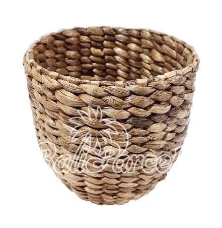 Beautiful Home Decoration Pot, Handmade With Water Hyacinth 