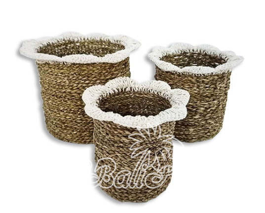 Beautiful Home Decoration Basket , Handmade With Synthetic String Inlaid With Water Hyacinth Set Of 3