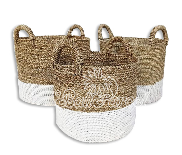 Beautiful Home Decoration Basket , Handmade With Synthetic String Inlaid With Water Hyacinth Set Of 3