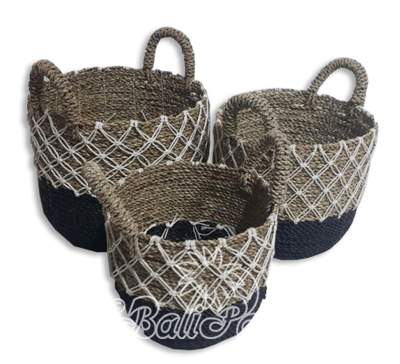 Beautiful Home Decoration Basket , Handmade With Synthetic String Inlaid With Water Hyacinth Set Of 3