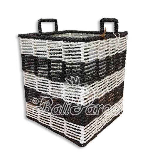 Beautiful Home Decoration Basket, Handmade With Synthetic String Inlaid With Water Hyacinth