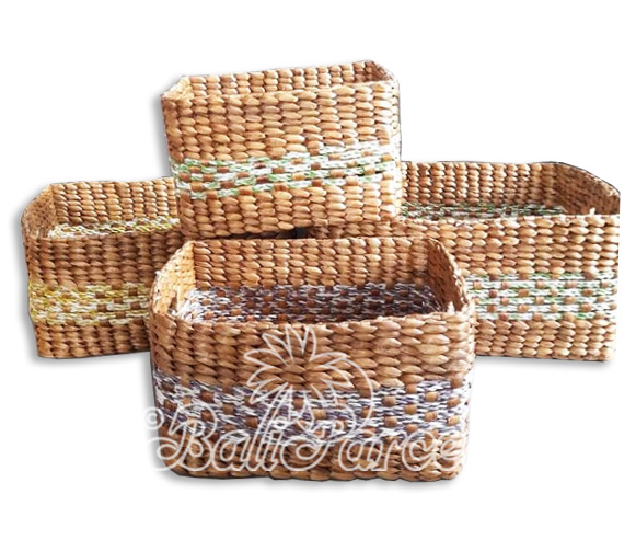 Beautiful Home Decoration Basket , Handmade With Synthetic String Inlaid With Water Hyacinth Set Of 4