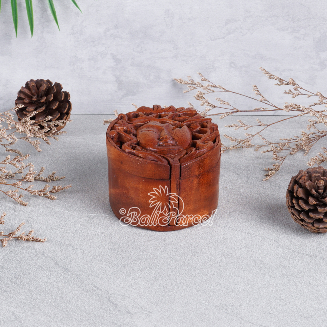 Wooden Box With Tapel Root, Hand Made From Suar Wood