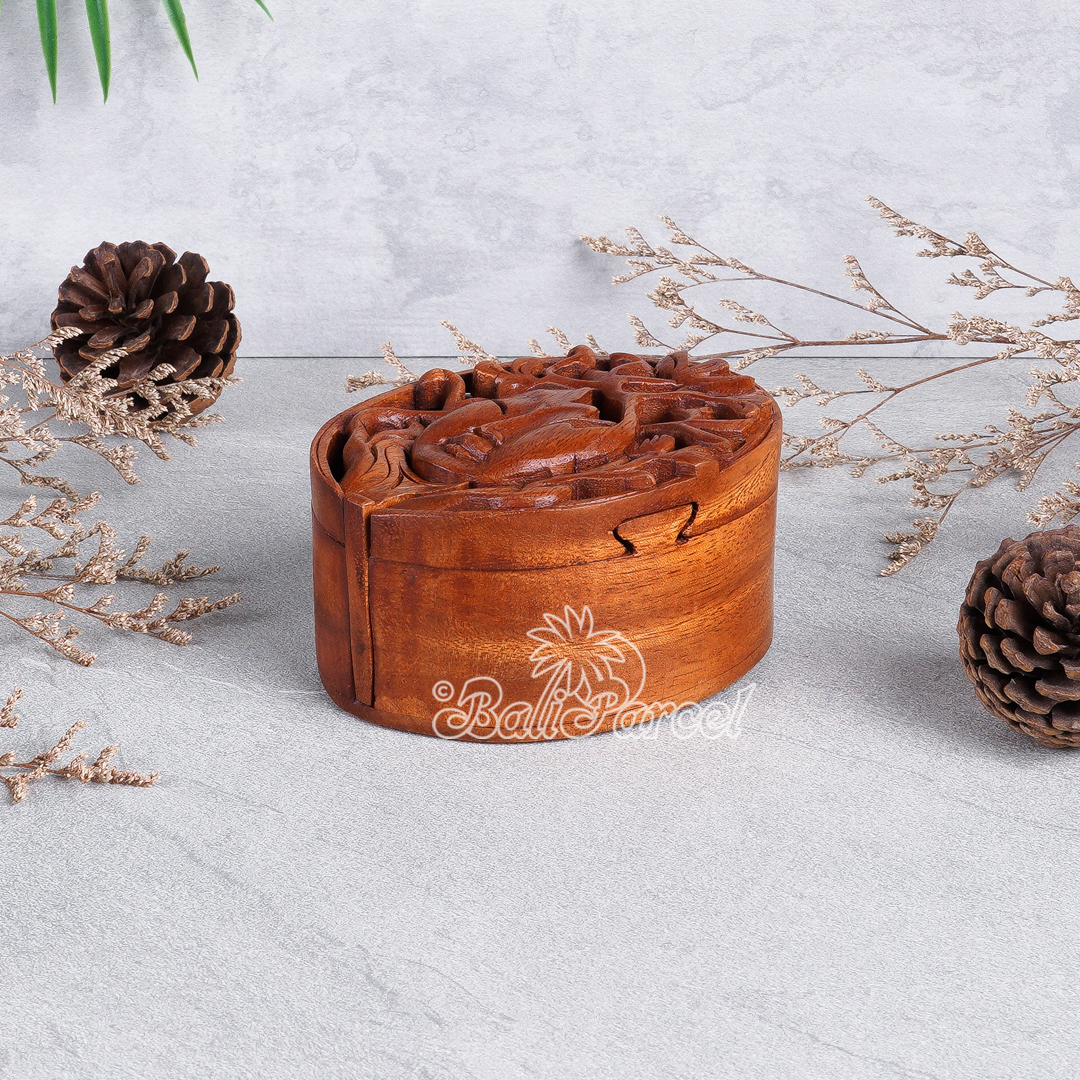 Wooden Box With Tapel Root, Hand Made From Suar Wood