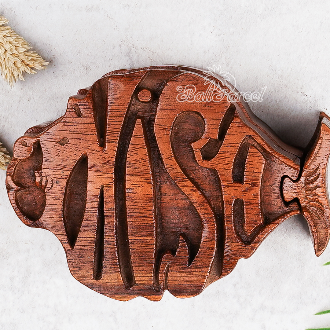Wooden Box Fish, Hand Made From Suar Wood.