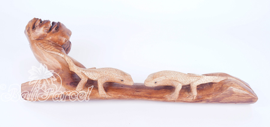 Wooden 2 Komodo With Parasite Wood
