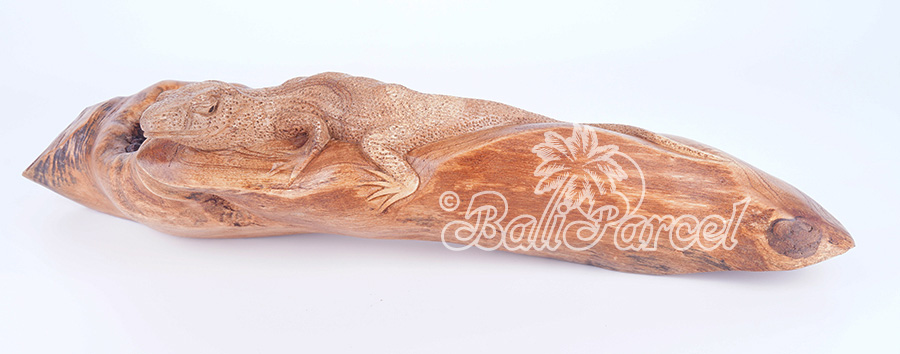 Wooden Komodo With Parasite Wood