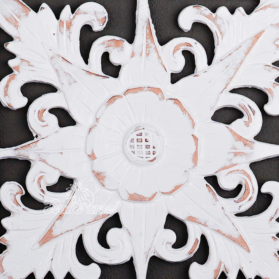 Wooden Wallhanging Sun Flower, Hand Made From Hardboard/ MDF, With White Wash Color.