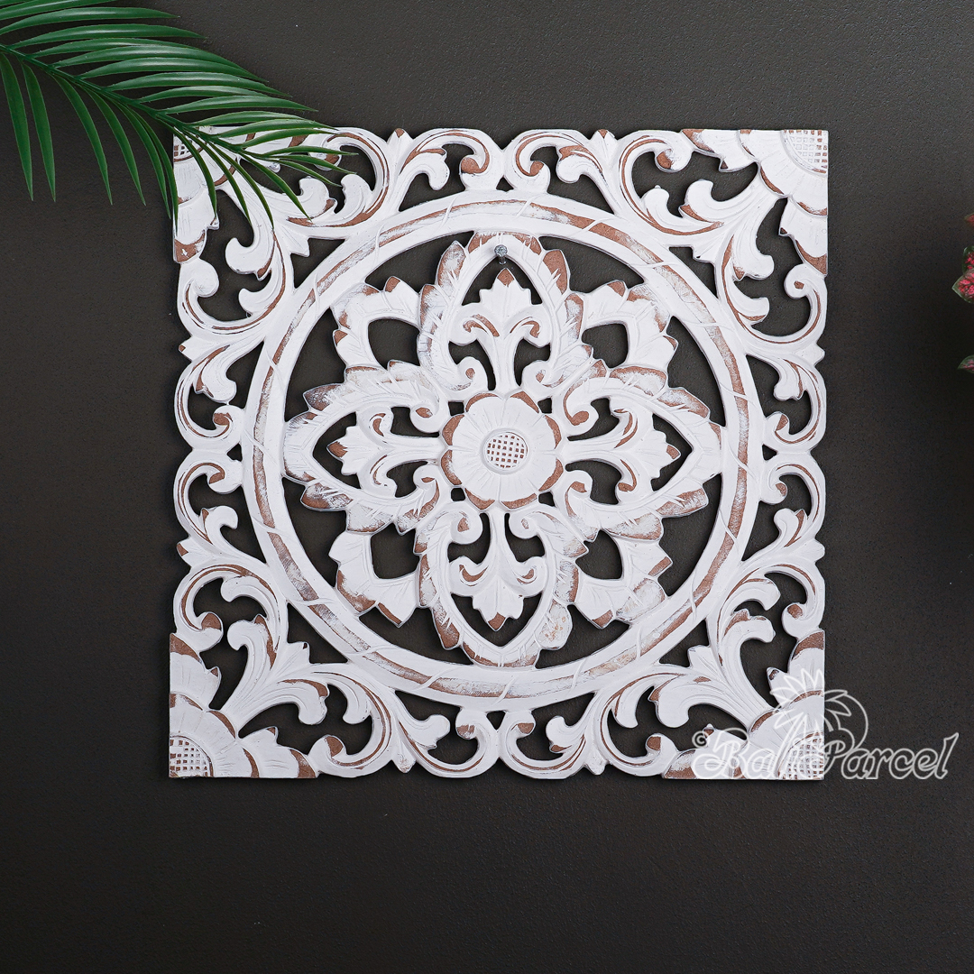 Wooden Wallhanging Sun Flower, Hand Made From Hardboard/ MDF, With White Wash Color.