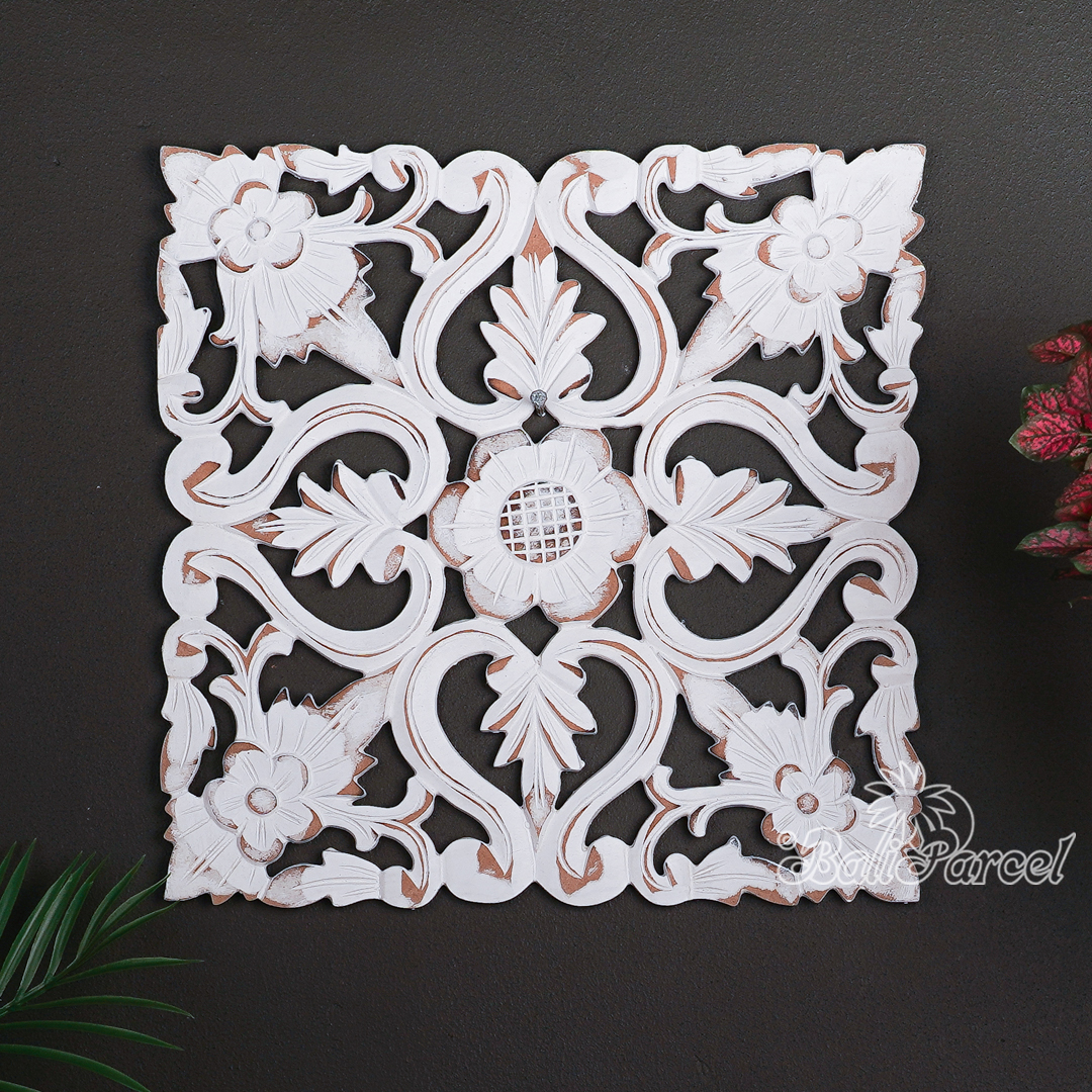Wooden Wallhanging Sun Flower, Hand Made From Hardboard/ MDF, With White Wash Color.