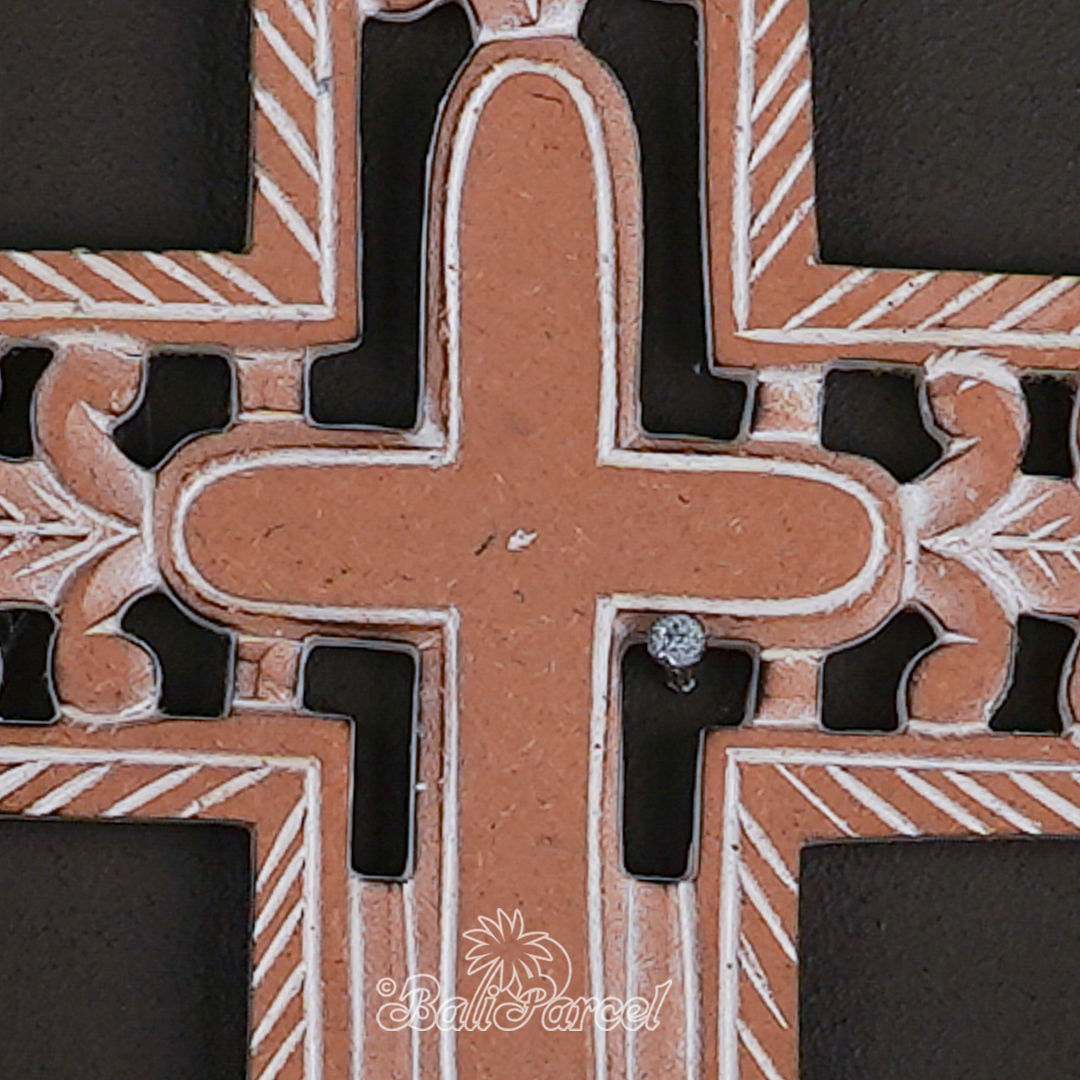 Wooden Wallhanging Yesus, Hand Made From Hardboard/ MDF, With Painted.