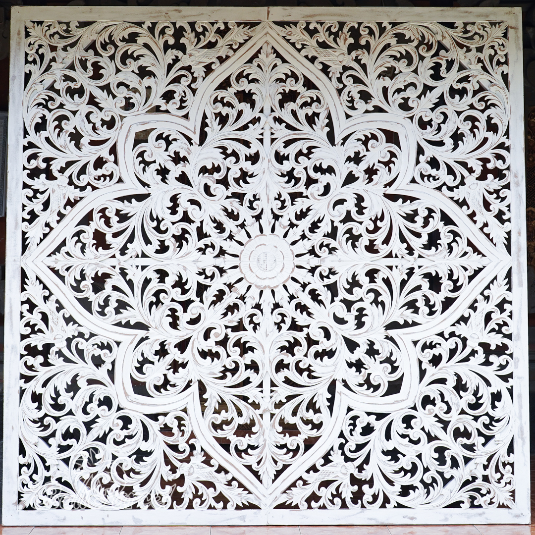 Wooden Wallhanging Sun Flower, Hand Made From Hardboard/ MDF, With White Wash Color.