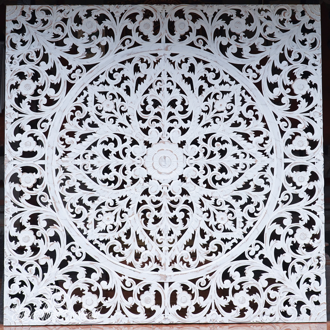 Wooden Wallhanging Sun Flower, Hand Made From Hardboard/ MDF, With White Wash Color.