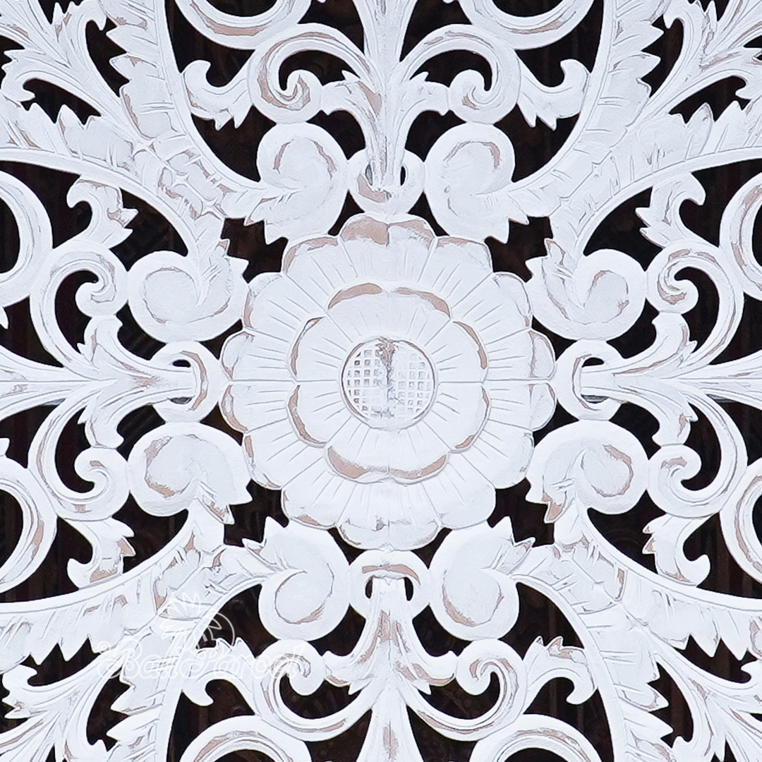 Wooden Wallhanging Sun Flower, Hand Made From Hardboard/ MDF, With White Wash Color.