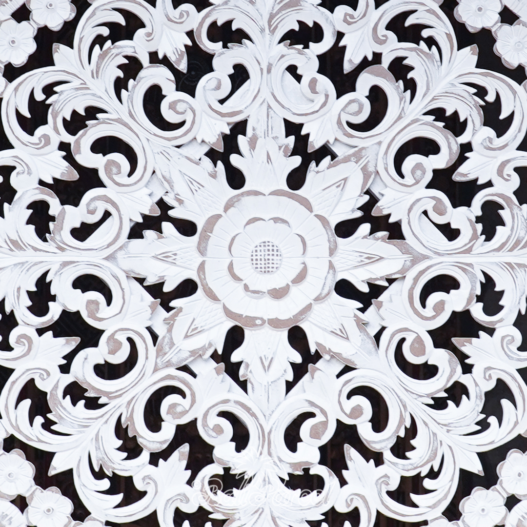 Wooden Wallhanging Sun Flower, Hand Made From Hardboard/ MDF, With White Wash Color.